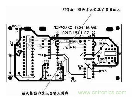 采用這種新的布線，將模擬線路和數(shù)字線路隔離開了。增大走線之間的距離，基本消除了在前面布線中造成干擾的數(shù)字噪聲。