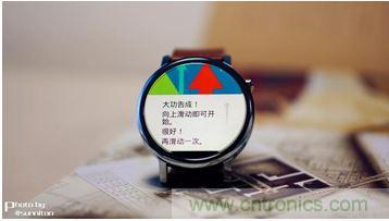 Moto 360 二代：“精益求精”的細(xì)節(jié)仍無法彌補(bǔ)功能的缺失