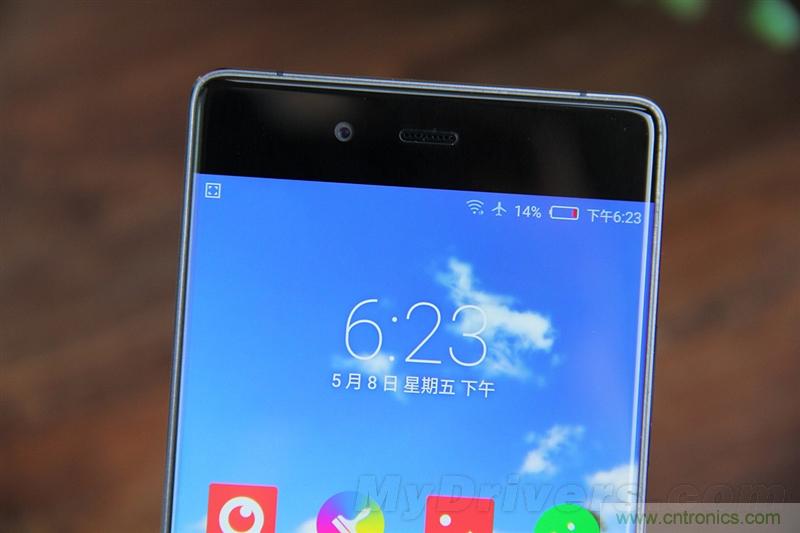 無邊框的 nubia Z9 ，一款既有驚喜，又有驚艷的智能手機(jī)