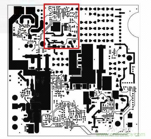 這是自動測試設(shè)備的PCB，因?yàn)槭孪攘私膺^那顆SEPIC轉(zhuǎn)換器（以紅框標(biāo)示），我的設(shè)計(jì)第一次就成功。