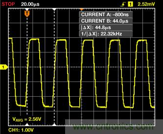 ADuC7026提供可編程電壓，用于評估多電源系統(tǒng)